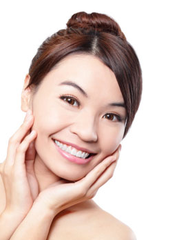 60618 Dentis - Smiling Young Woman