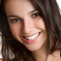 Teeth Whitening Dentist Chicago IL - Woman with smile