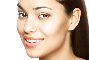 Modern Dentures Chicago - Woman Smile Close Up