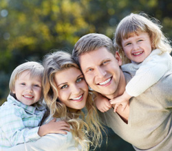 Emergency Dental Care Chicago IL - Happy Family