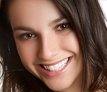 Dr Sunil Dhawan Providing Eczema Treatment