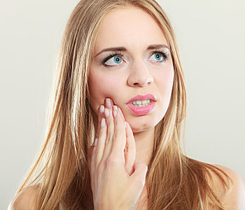 Avoid the need for emergency dental care in Phoenix AZ with a custom mouth guard