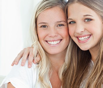 People in San Francisco can brighten their smiles with teeth bleaching