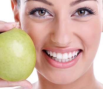 The costs vs. the rewards of tooth bleaching in San Francisco