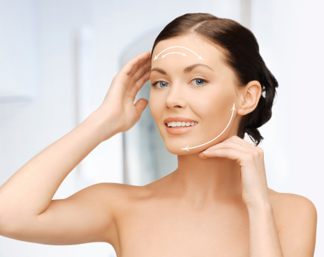 Dr Menkes Andrew at The Menkes Clinic & Surgery Center, Sclerotherapy