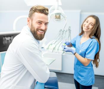 Hong Kong dentist provides tips for keeping your smile sparkling