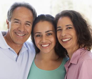 Professional dental clinic in Central Hong Kong offers gentle family dentistry services such as TMJ treatment